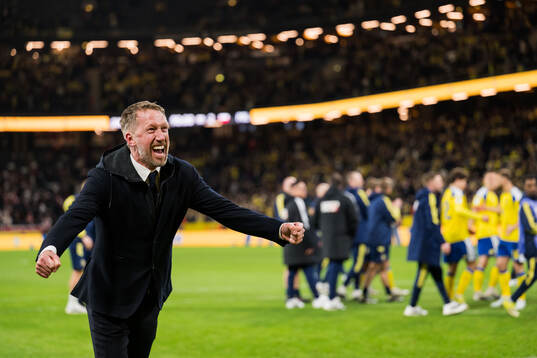 Head coach Graham Potter of Sweden celebrates