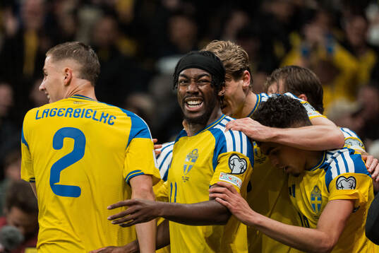 Anthony Elanga of Sweden celebrates