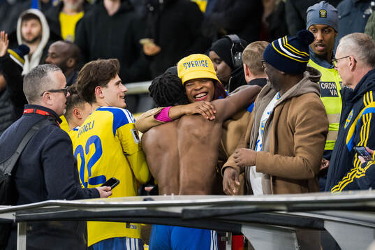 Anthony Elanga of Sweden celebrates