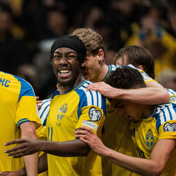 Anthony Elanga of Sweden celebrates