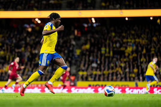 Anthony Elanga of Sweden