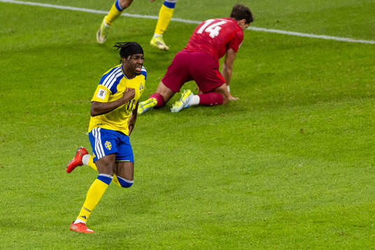 Anthony Elanga of Sweden celebrates