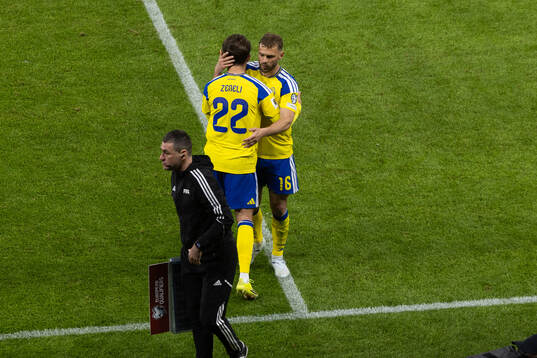 Besfort Zeneli and Jesper Karlström of Sweden