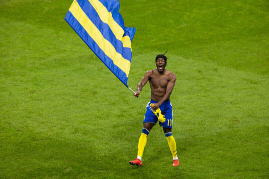 Anthony Elanga of Sweden celebrates