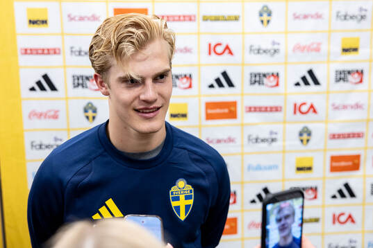 Lucas Bergvall of Sweden is being interviewed