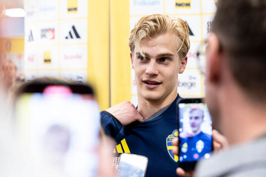 Lucas Bergvall of Sweden is being interviewed