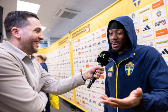 Anthony Elanga of Sweden is being interviewed