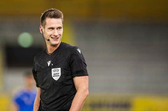 Referee Simon Bourdeaud'hui