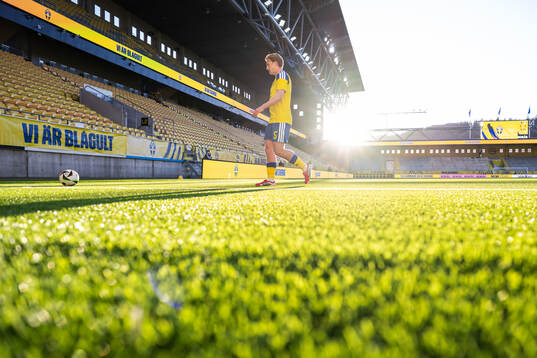 Noah Tolf of Sweden
