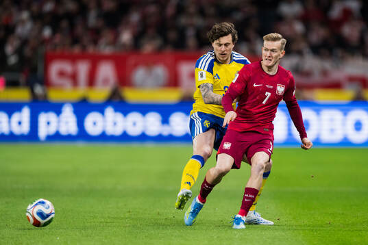 Victor Nilsson Lindelöf of Sweden and Karol Swiderski of