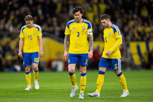 Victor Nilsson Lindelöf and Gabriel Gudmundsson of Sweden
