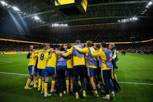 The players of Sweden celebrate