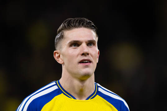 Viktor Gyökeres of Sweden at line up