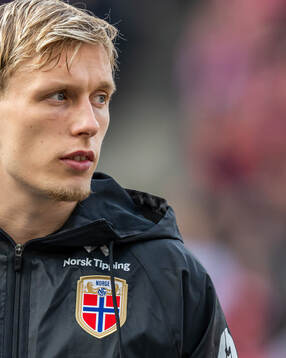 Marcus Holmgren Pedersen of Norway line up