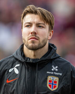 Fredrik André Bjørkan of Norway line up