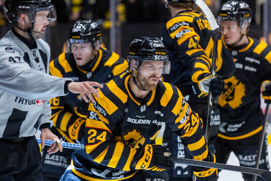 Skellefteås Oscar Lindberg jublar
