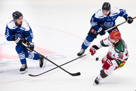 Karlskogas Eero Teräväinen och Modos Sebastian Ohlsson