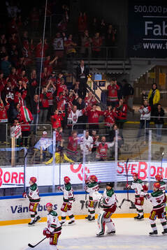 Modos jublar med supportar