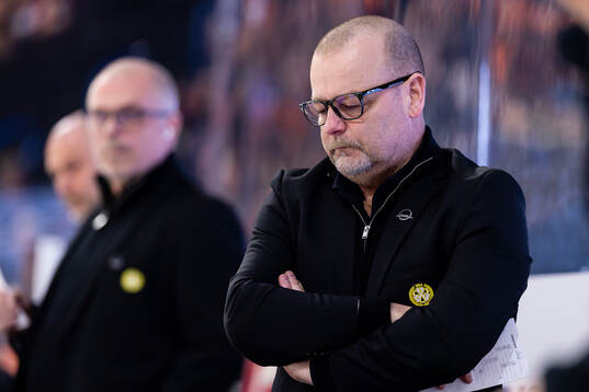 Brynäs tränare Niklas Gällstedt deppar