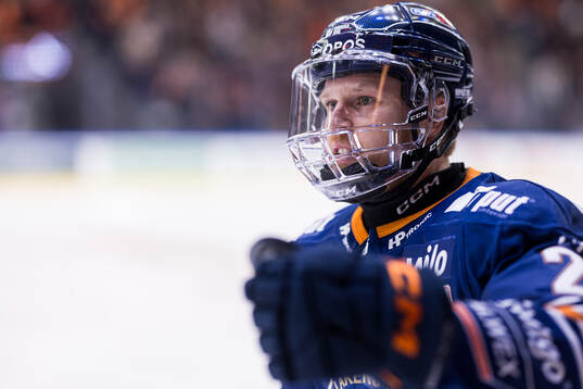 Växjös Hugo Gustafsson jublar