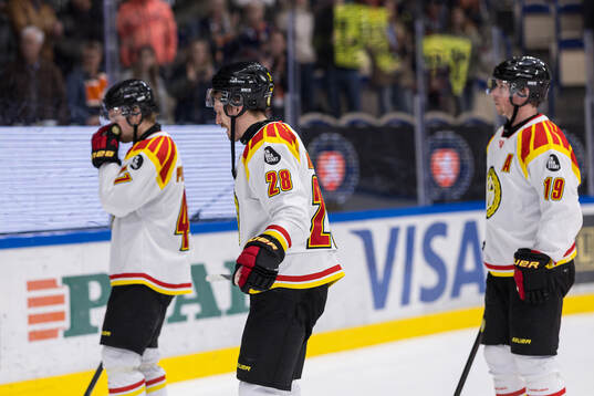 Brynäs Johannes Kinnvall och Nicklas Bäckström deppar