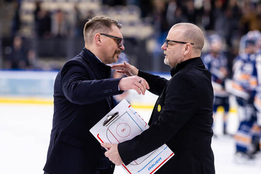 Växjös tränare Björn Hellkvist och Brynäs tränare