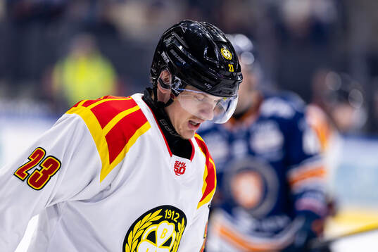 Brynäs Oskar Lindblom deppar