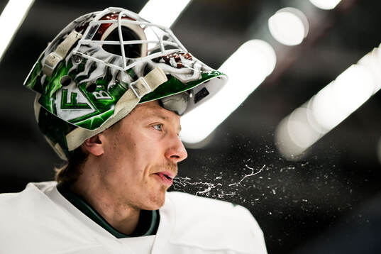 Färjestads målvakt Emil Larmi