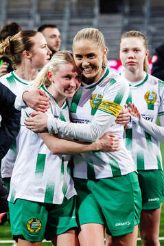 Emilie Joramo and Alice Carlsson of Hammarby celebrates