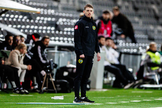 coach William Strömberg of Hammarby