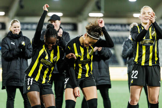 Monica Jusu Bah and Felicia Schröder of Häcken celebrate
