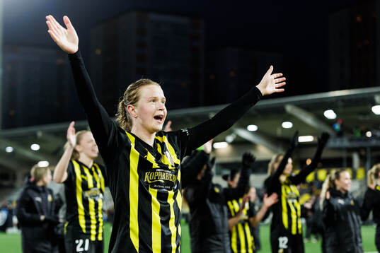 Emma Östlund of Häcken celebrates