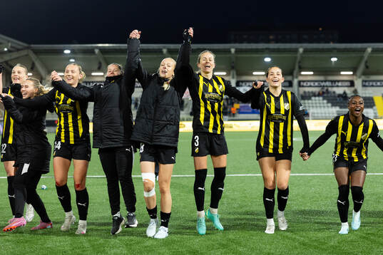 Players of Häcken celebrate