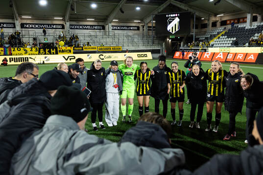 Players of Häcken celebrate