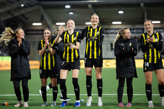 Nesrin Akgun, Thelma Pálmadottir and Stine Sandbech of