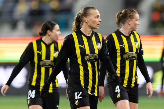 Tabby Tindell, Stine Sandbech and Emma Östlund of Häcken