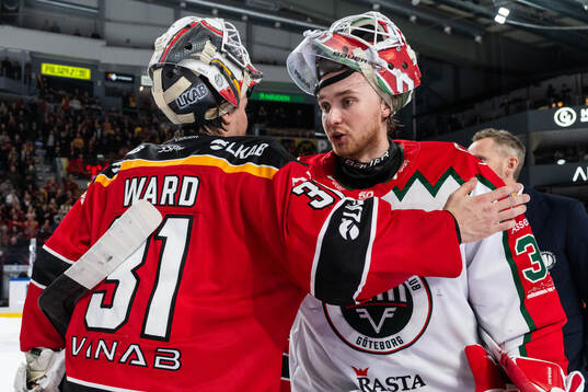 Luleås målvakt Matteus Ward och Frölundas målvakt