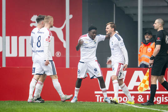 Östers Oscar Uddenäs jublar