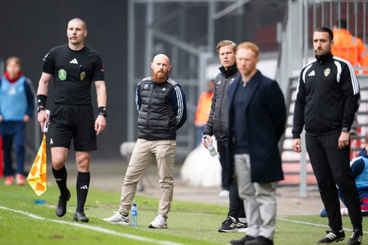 Östers tränare Max Mölder