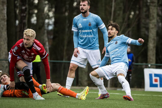 Karlstads Alexander Hedén Lindskog och Gefles Alen