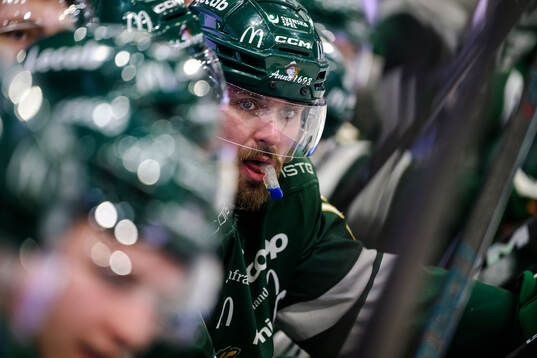 Färjestads Linus Johansson deppar