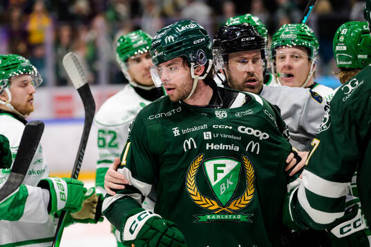 Färjestads Viktor Lodin deppar