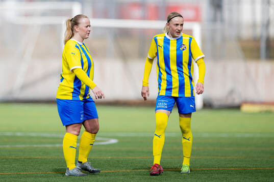 Eskilsminnes Julia Fransson och Wilma Ceder