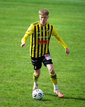 IFK Hässleholms Axel Nilsson i matchen i division 3 mellan