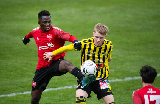 IFK Hässleholms Axel Nilsson i matchen i division 3 mellan