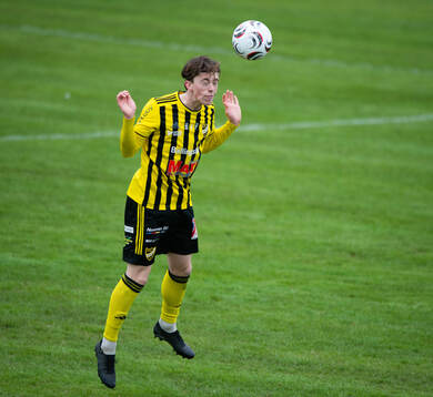 IFK Hässleholms Gustav Persson i matchen i division 3