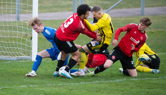 IFK Hässleholms Michael Böttcher Andersen ensam mot