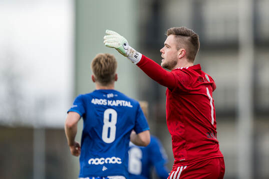 Ängelholms målvakt Robin Streifert deppar