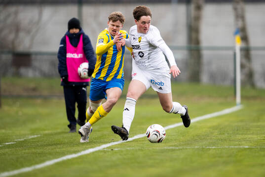Eskilsminnes Leo Frigell Jansson och Laholms FKs Viggo