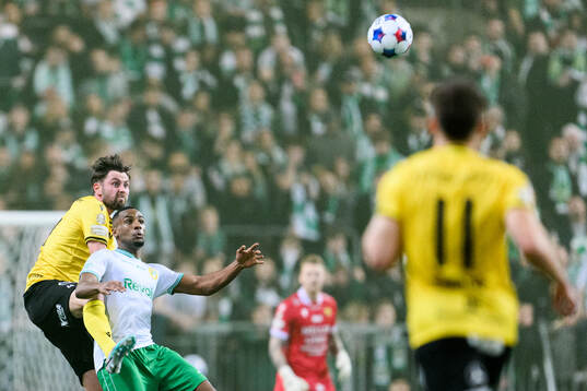 Mjällbys Axel Norén och Hammarbys Paulos Abraham